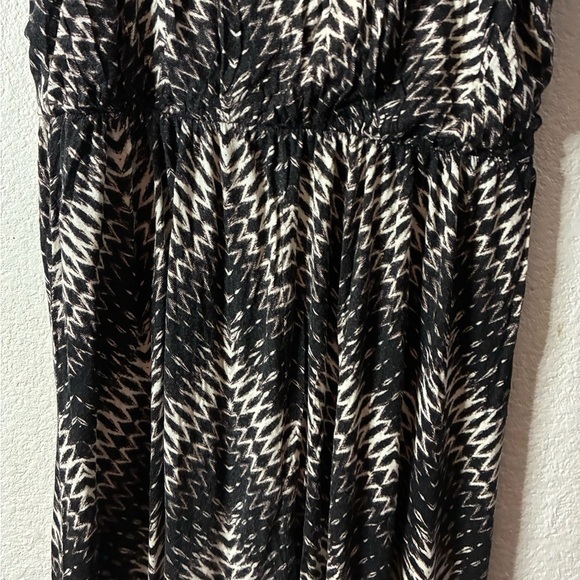 💥Lush Chevron Patterned Black and Tan Maxi Dress L - Picture 10 of 14